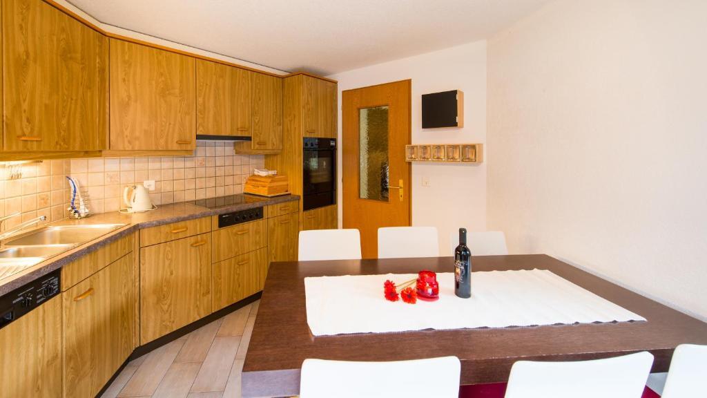 Haus Evita Saas-Grund Room photo